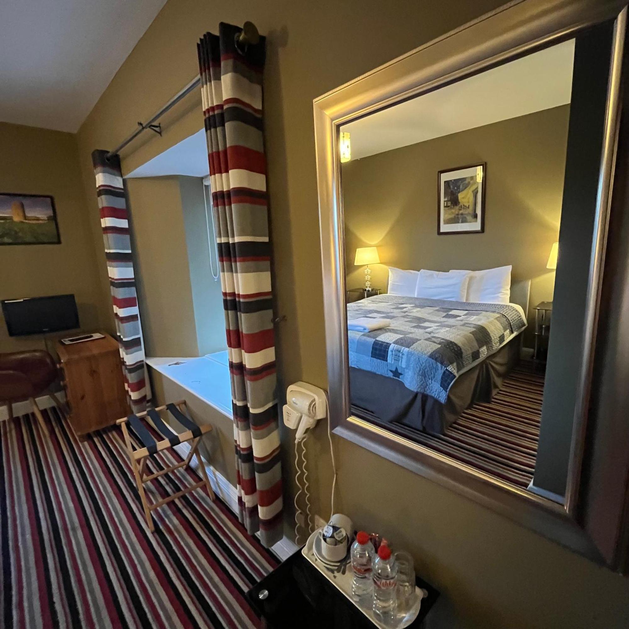The Yeats County Inn Hotel Tubbercurry Eksteriør bilde